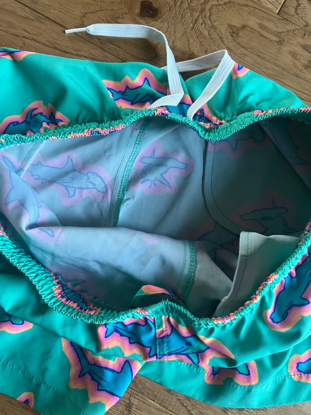 Chubbies Apex Apex Swimmers (missing liner and size tag) Men’s XS Teal Sharks